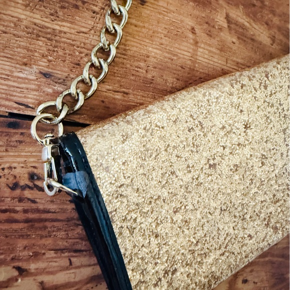 Betsey Johnson Gold Glitter Clutch Purse with Shoulder Bag Chain - Picture 6 of 10